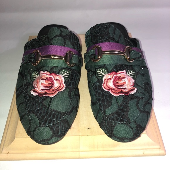 3/$30 Steve Madden size 6 sandals - Picture 1 of 6